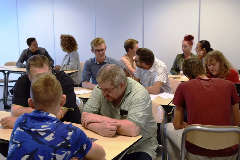 bewoners en tuinontwerpers maken kennis met elkaar marjanne eikelboom