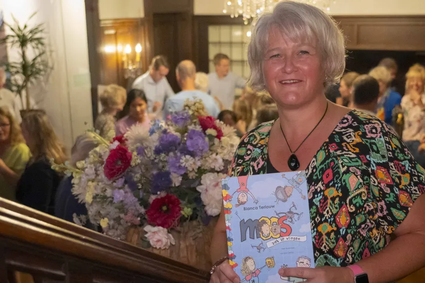 bianca terlouw moos ziet ze vliegen roland heitink