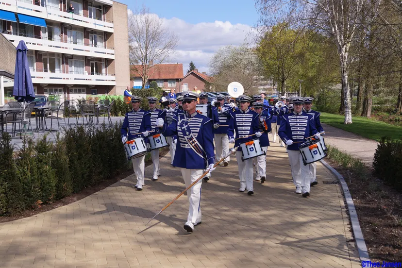 bl7r9f2ty87ipog7iu0xthd8b lorentzhuis2013 5