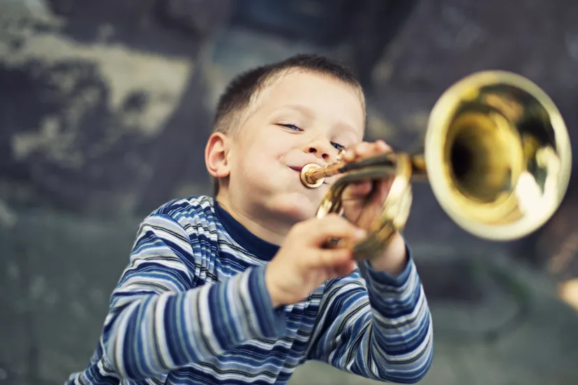 blaasmuziekinstrument trompet cultuurbedrijf riqq