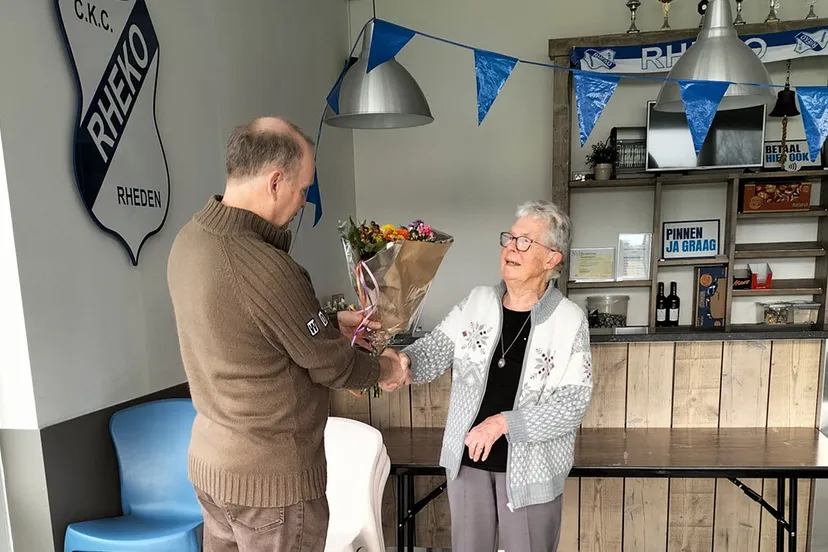 bos bloemen voor gerrie foto jeltje de boer