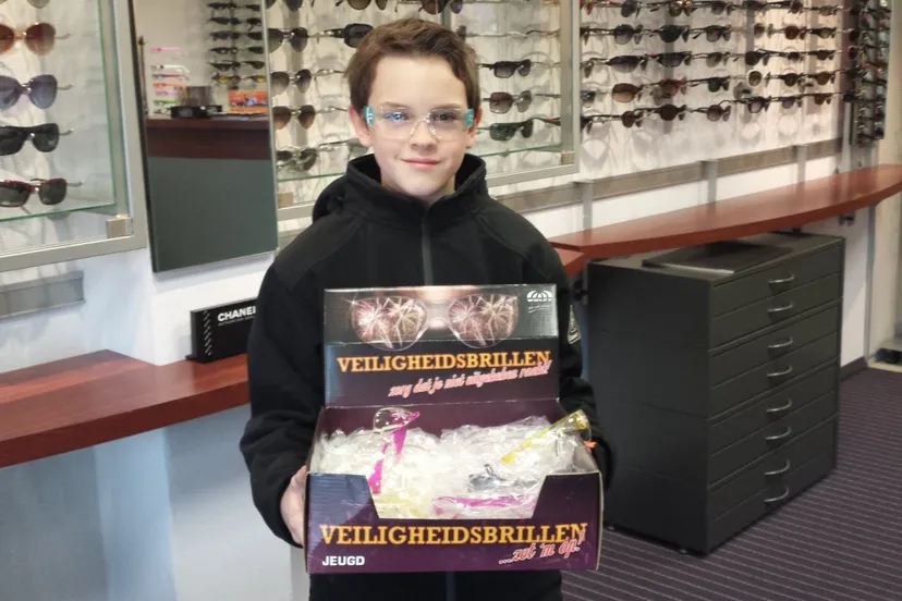 boxp609qp4vf1te4didixhacu vuurwerkbrillen2