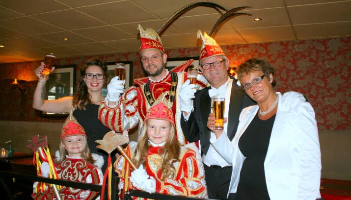 cv de narrenkap prinsenpaar1