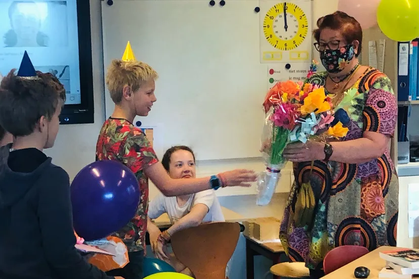 d5b5ef77 4de1 4a83 90e5 3cc661493722