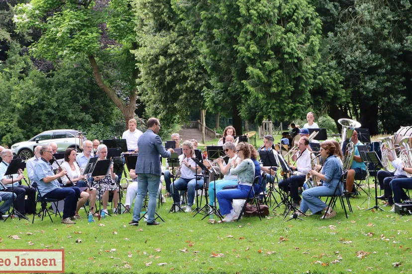 dierens harmonie orkest dho geeft haar jaarlijkse concert at the park 2024 1