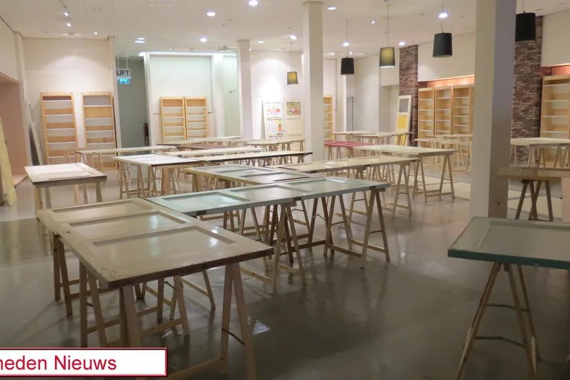 dikx2vwttrr3lsul6x3x6c717 2014 08 09 het colofon 001