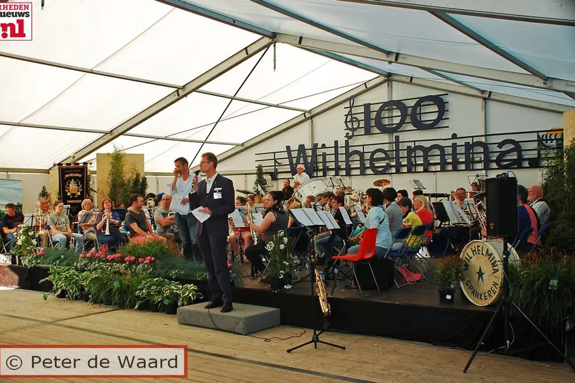 dqxaew2trs5k8mjosabhhjlmb 2014 05 18 spankeren feesttent wilhelmina 002