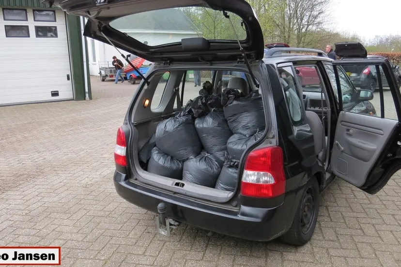 dr0td40j6xu1p0dhdqidh4p1b 2014 03 22 gratis compost008