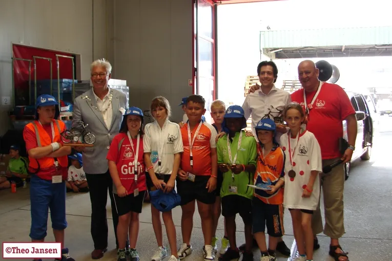 dr93x6mvcbk8irffwfuyhg1dt dieren kon gazelle rust 22juli2013 1