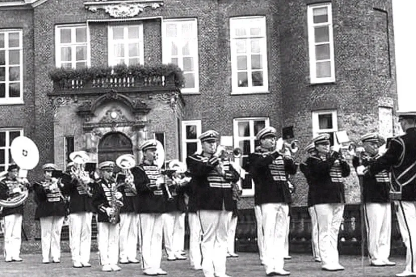 drum showfanfare mr h m van der zandt1