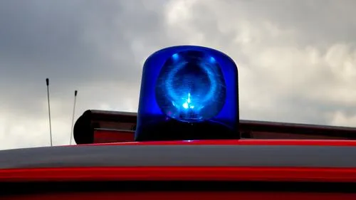 dxkdzqpatxdba2bxxck7qfe7r brandweer zwaailicht