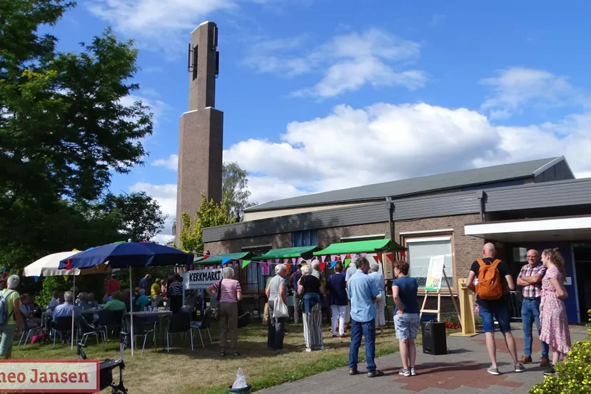 eerste van 10 kerkmarkten dieren nu van start 2022 07 15 1