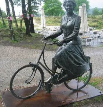 eiel80gilwbclbvyio133no7x beatrix op fiets