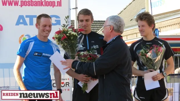 eqmja3pgpxb0h8u3sy9q6iji7 2013 09 29 posbankloop 2013071