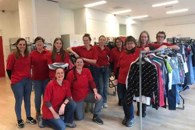 foto kinderkledingbeursjpg scaled 1