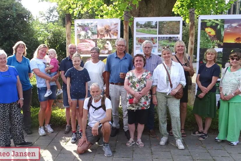 fototentoonstelling over biodiversiteit van bloemen vastgelegd door inwoners van rozendaal 16 09 2023 0