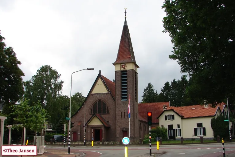 fr3i8jeqe4fkmktf3huq5uuz1 de steeg kerk 001