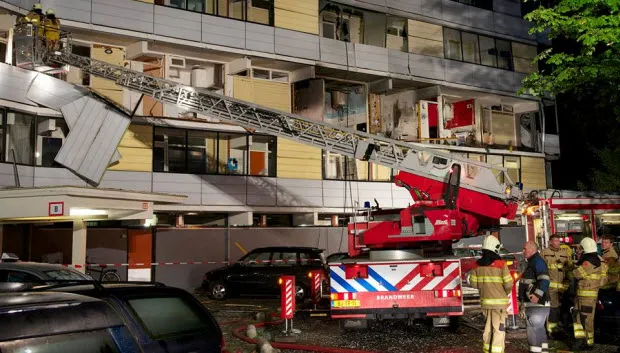 ft9jae8gu3pz6vnsnr51r6913 ontploffing driemondplein