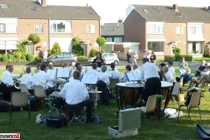 fy5fwjr1y03wk140twdxqk1vj rheden rfc koningsland 20130610 7