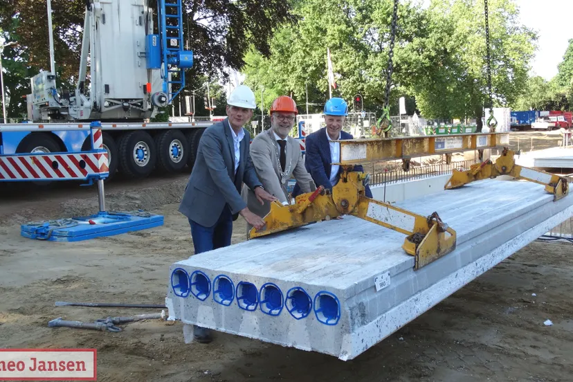 gemeente rheden start officieel met de bouw van het nieuwe gemeentehuis 1