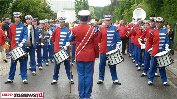 gqbp9944ypenrhl458zokc5o4 rheden avond4daagse intocht 20130613 6 custom