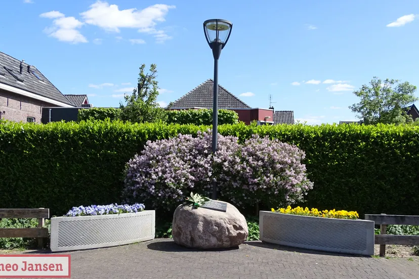 herdenkingsmonument joodse onderduikers rheden 1