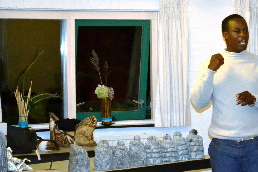 hokmogkdywa4ub0n7u17y3eo8 aaron kapembeza 29 sept 2014