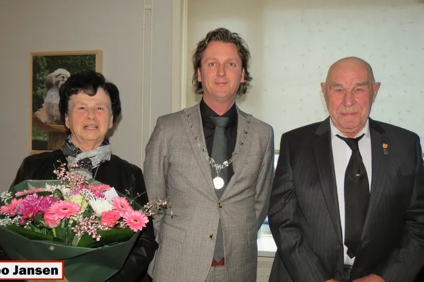 ilisr2kjye8np3p9r30s95juq fotoronald