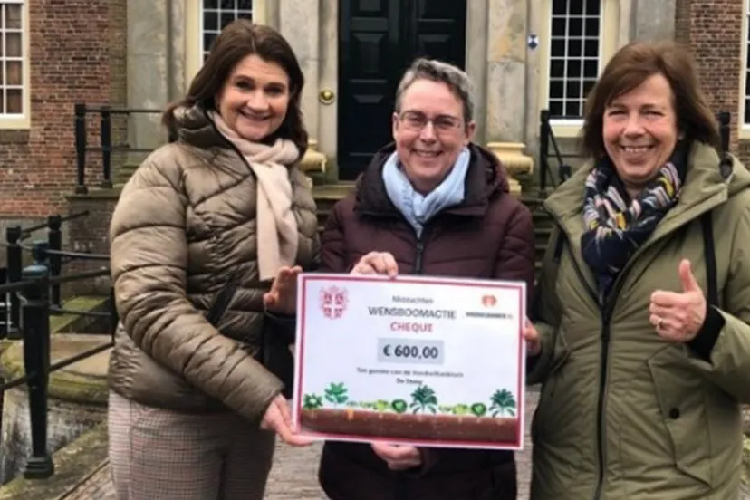 image004 2 middachten