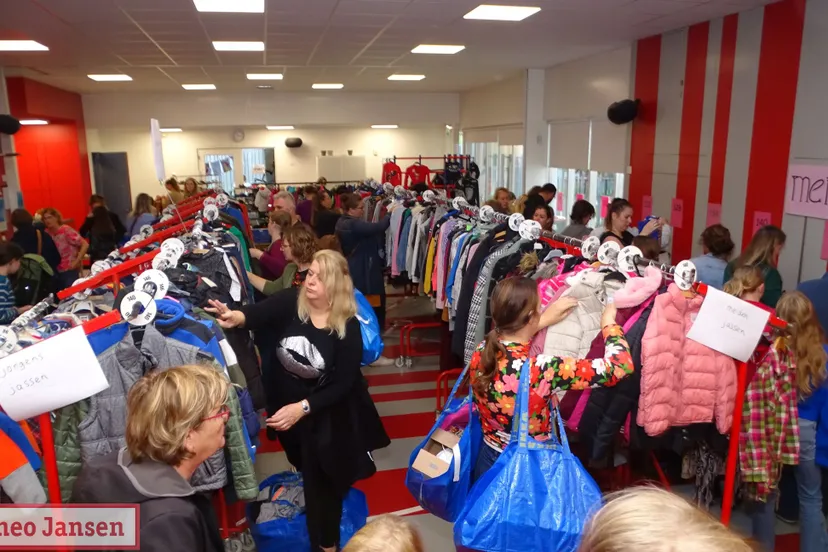 jaarlijkse najaarsbeurs voor kleding en speelgoed ellecom goed bezocht 07 10 2023 1