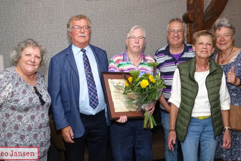 janny harmsen ere penningmeester rhedens maal 2023 1