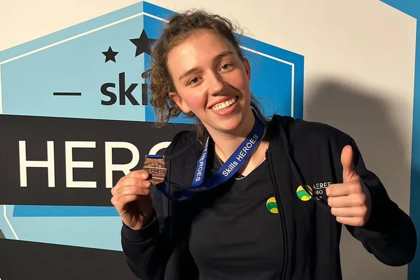 jikke jansen van aeres mbo velp wint de bronzen medaille bij skills the finals 2024 bloembinder foto is van worldskills en mag vrij gebruikt worden