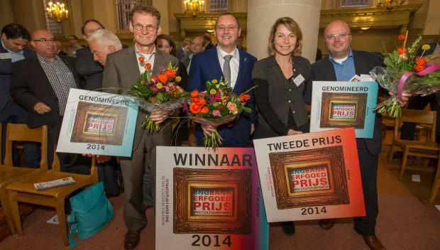 jxz5ebzj774623ko22j6bwvpw bng erfgoedprijs 2014groepsfoto winnaarspers