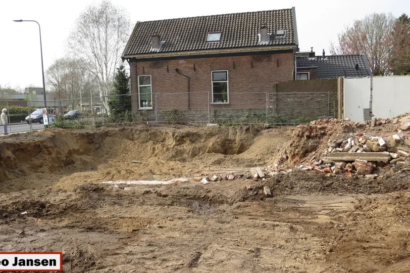 kdp1id4b1cpk11drouvlvussm 2014 04 02 noorder parallelweg sloop tinggeling 001