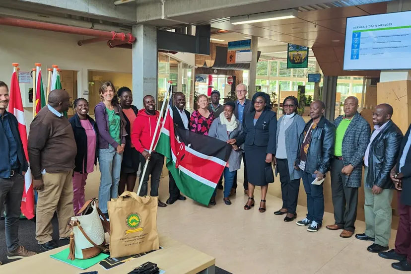 keniaanse delegation bij van hall larenstein in velp