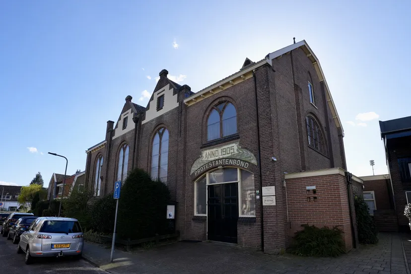kerk drfabiusstraat boei