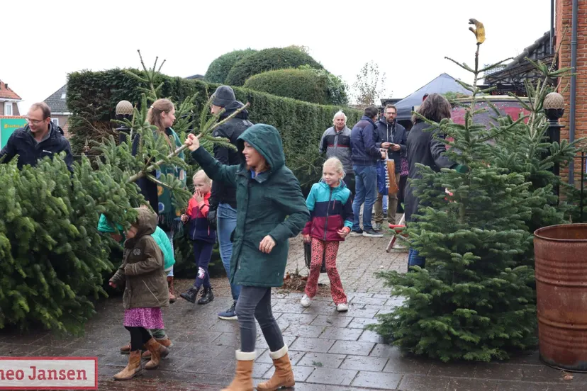 kerstboomverkoop team pa rheden 09 12 2023 1