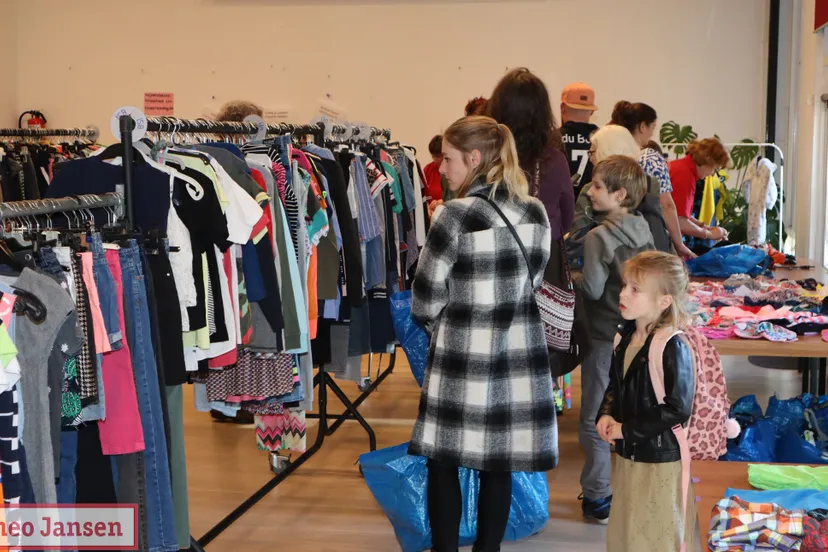 kinderkledingbeurs dorpshuis rheden 06 04 2024 1