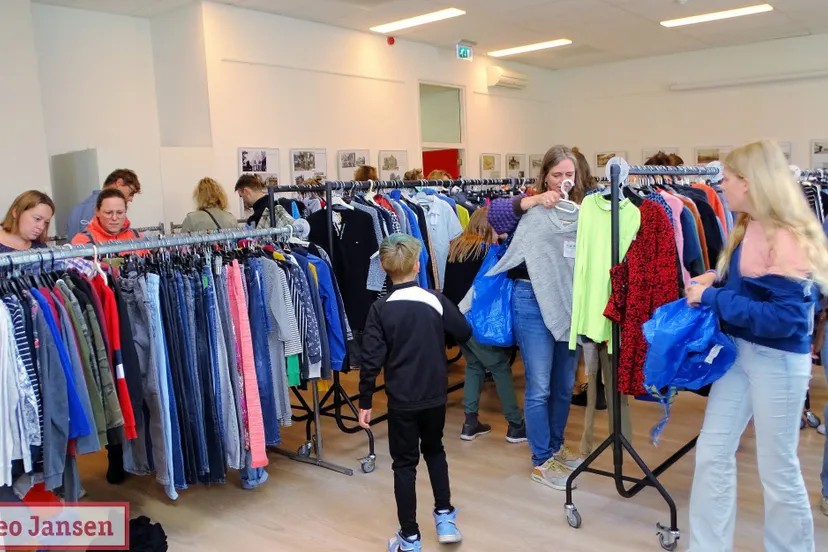kinderkledingbeurs in dorpshuis rheden 30 09 2023 4