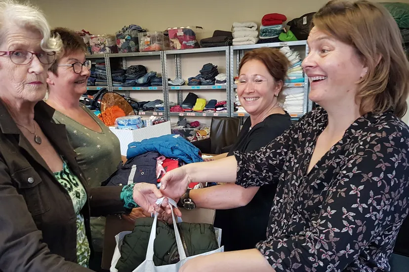 kledingbank dieren neemt kleding in ontvangst