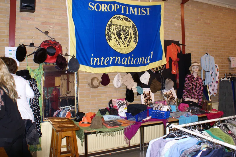 kledingbeurs gelreband dieren soroptimistclub van dieren en doetinchem