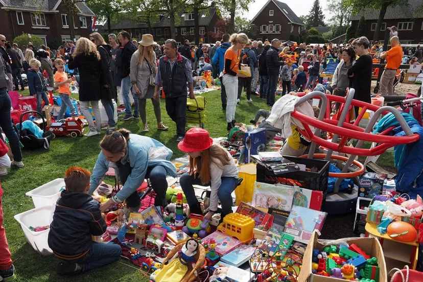 kleedjesmarkt koningsdag vvo 4