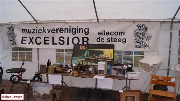 krgd9syqye1fwmze0tfbjdo1n kofferbak 013