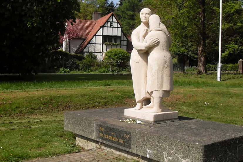 ks9uo3pmvujmebprriqkxi66y dodenherdenking