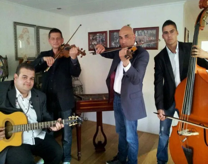 m7w7vr0qyeh038ncx3pv1u8hv 232690