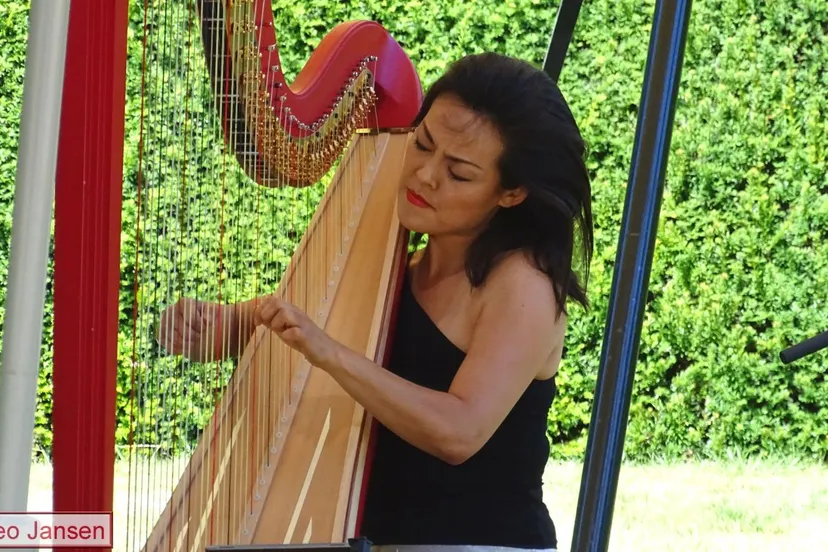 merle en sarah van der lijke lavinia meijer 1