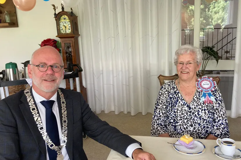 mevrouw barends abraham gemeente rheden