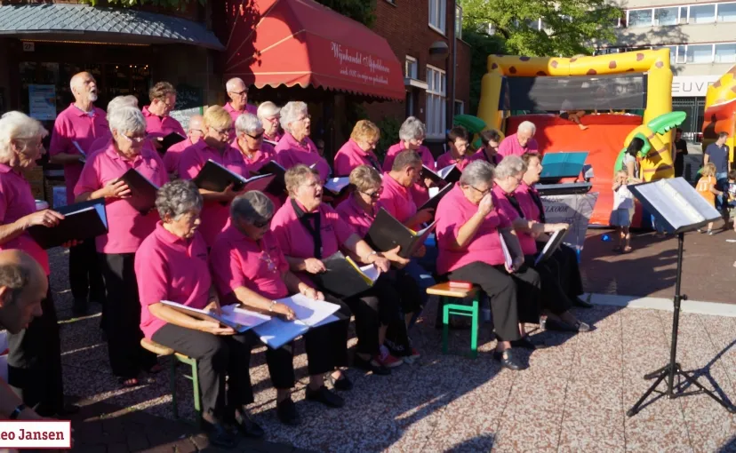 mjwkyw2g1pzhy0si2pkydrfld velperdonderdag 002