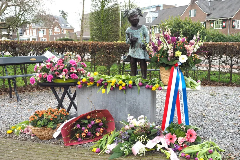 monument voor moedige mensen in wo2 stichting velp voor oranje