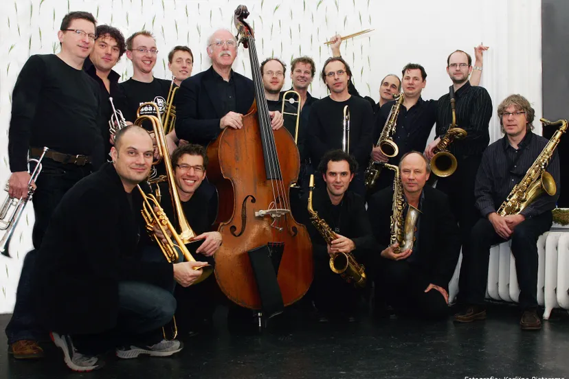 mv129q6ban5i3lhpz4dk84um0 foto guus tangelder bigband 2008 2